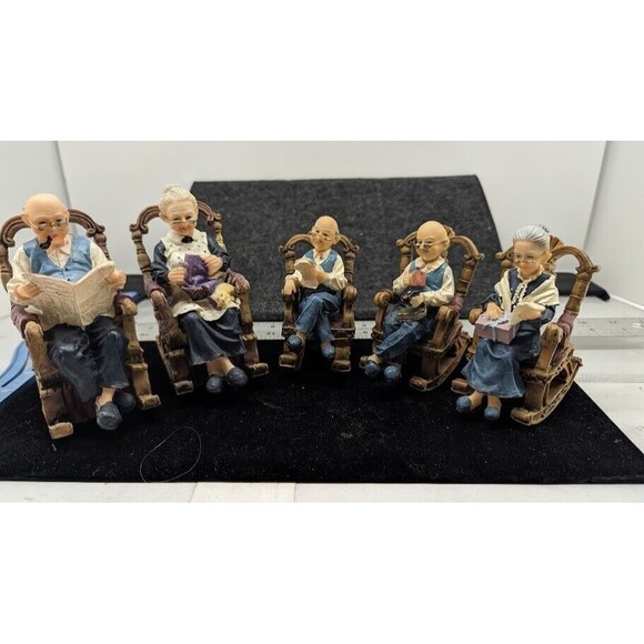 Victoria Collection 2003 Joanna & John Figurines 5 Total in Set 2 x 8"  + 3 x 5" - Picture 1 of 14